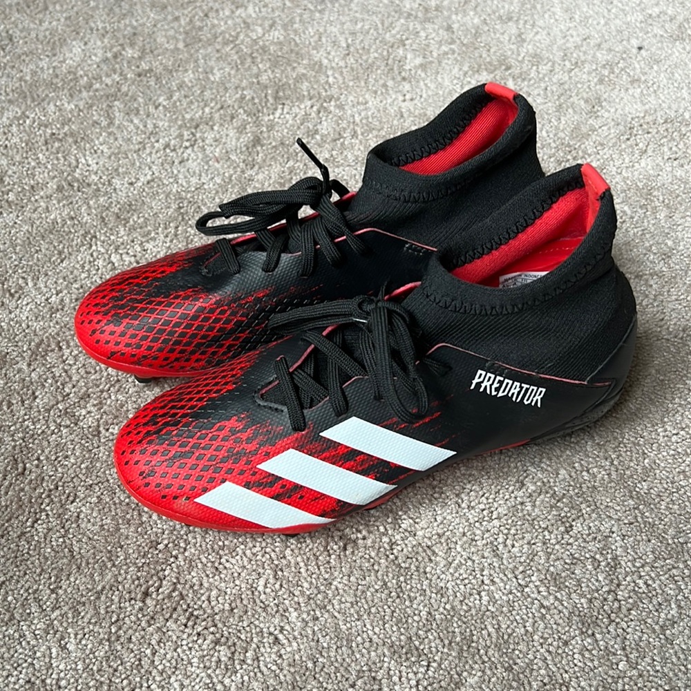 NWOT Adidas Predator Soccer Cleats
